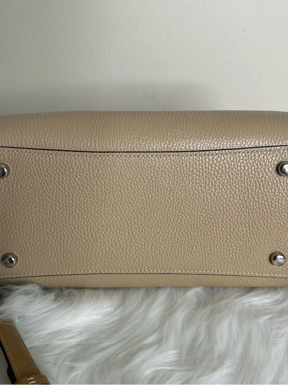 Coach Rowan Satchel Taupe Chalk White Pebbled Leather Bag Excellent - Picture 5 of 13
